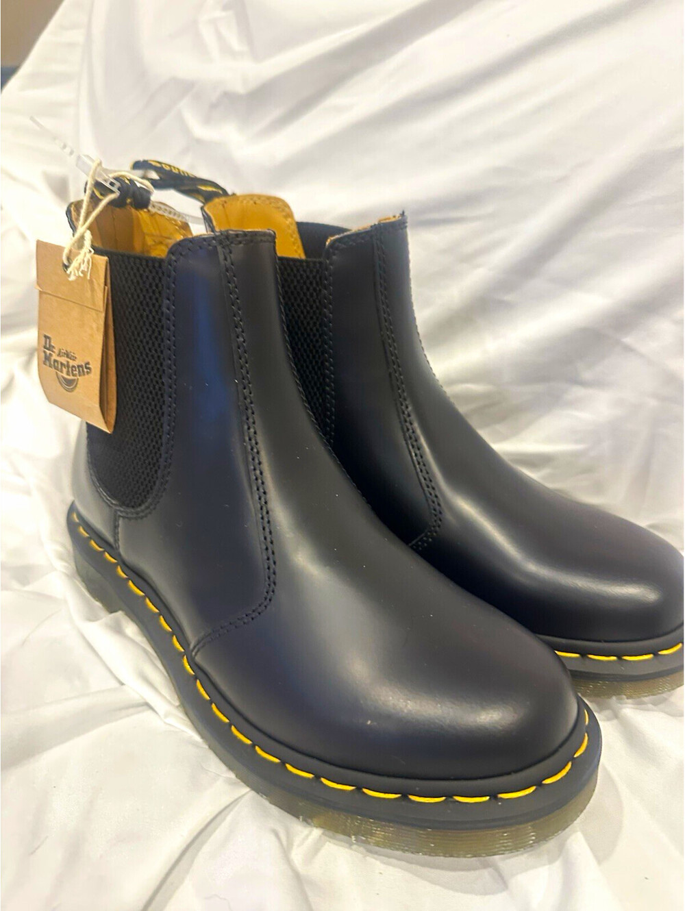 Dr. Martens women’s Chelsea Ankle Boot Black Leather Slip Resistant US 7 pull on